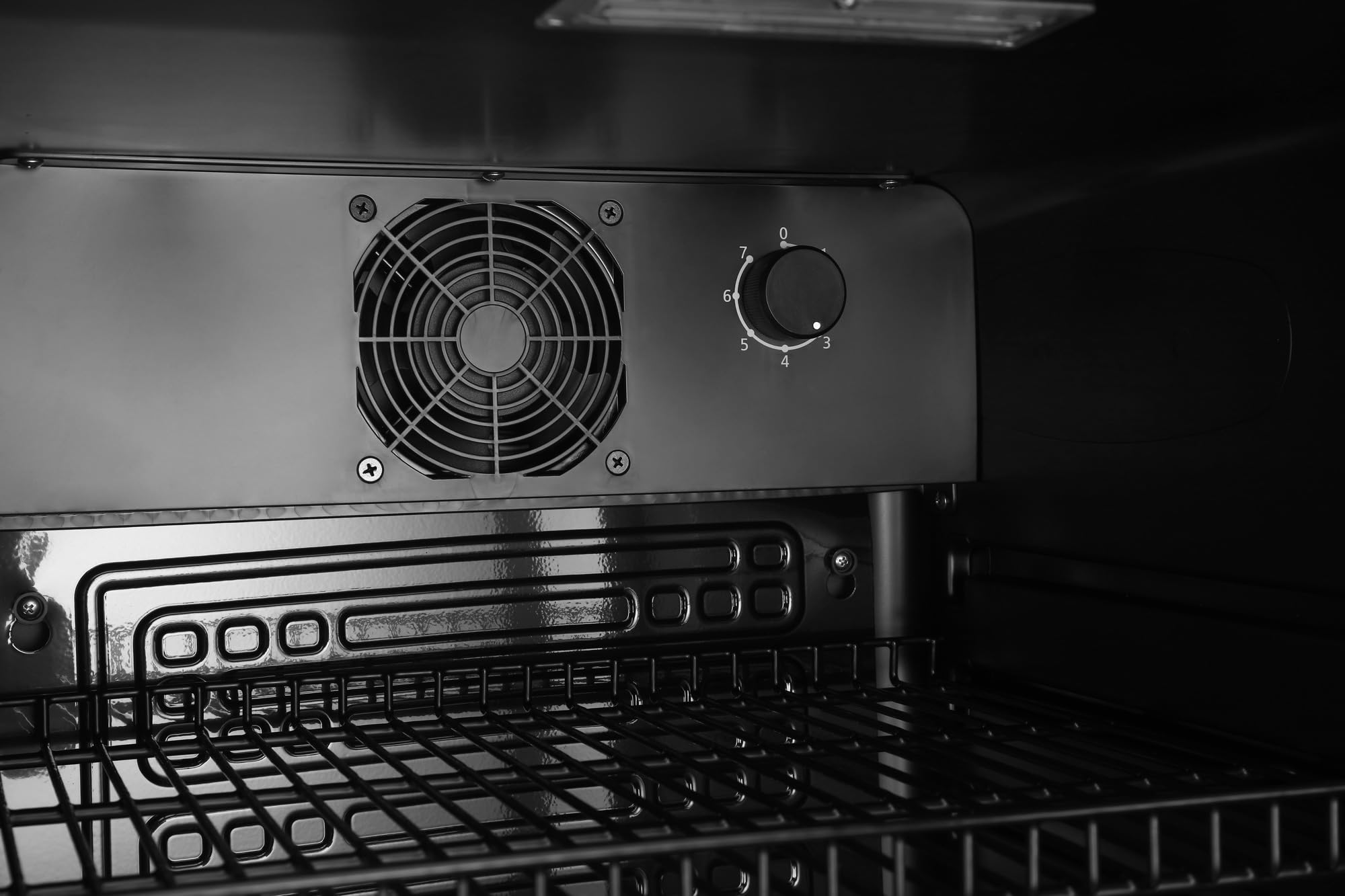 MAXI250LED Upright Drinks Fridge with Stainless Steel Glass Door | 237L Can Cooler | Lockable Fridge Ideal for Home Bars, Kitchens, and Entertaining Spaces (Stainless Steel)